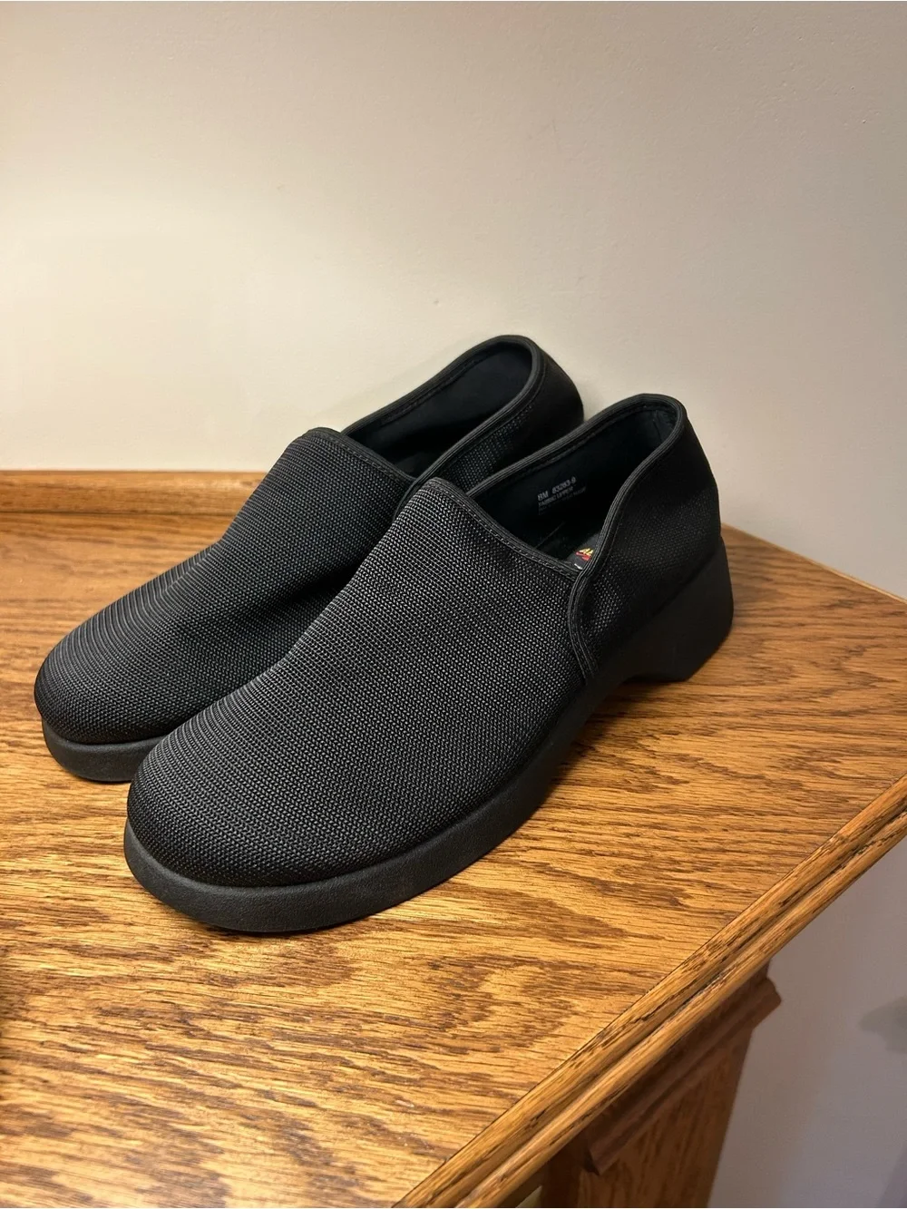 Women’s  Slip-On Aerosoles Comfort Shoes - Black